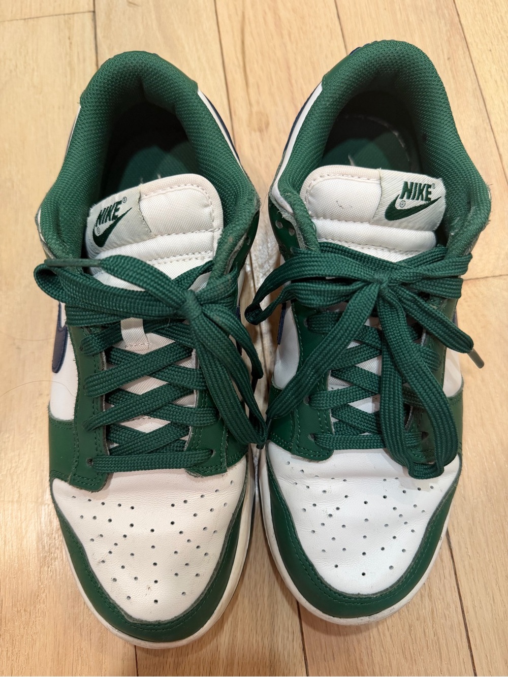 Nike dunk women’s sneakers in green/navy